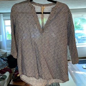 Blue and white casual blouse